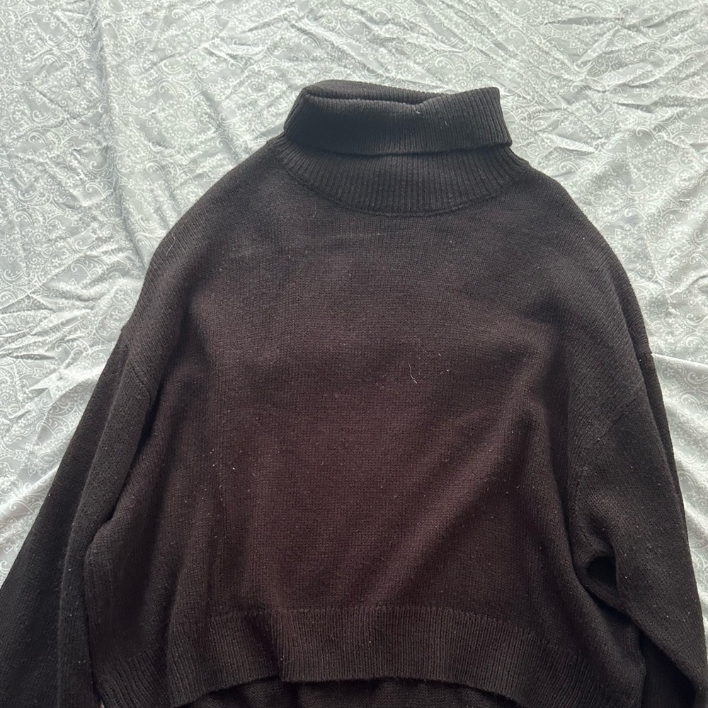 H&M Divided Turtle-Neck